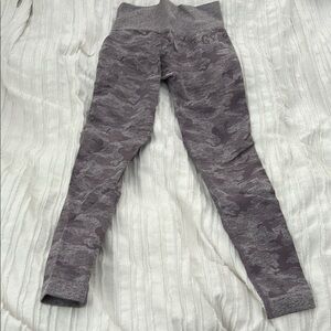 Purple Gray Camouflage size XS Seamless  Leggings